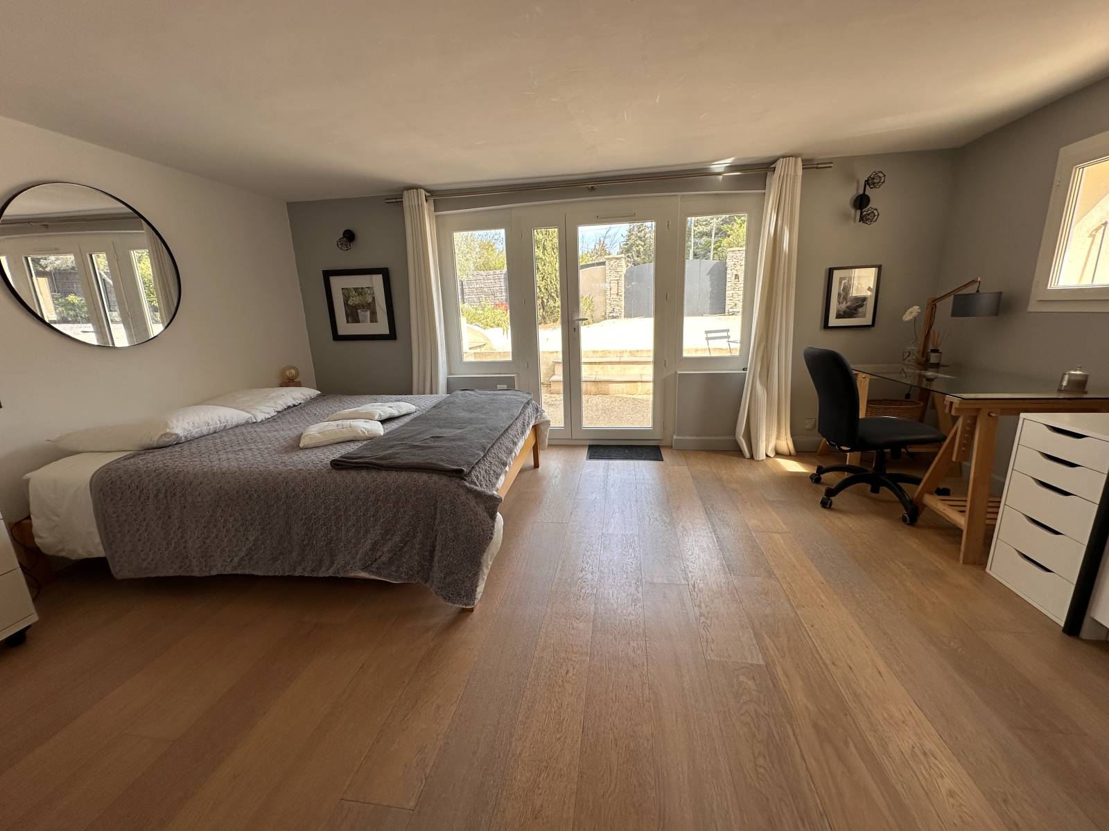 la grande chambre de plain pied