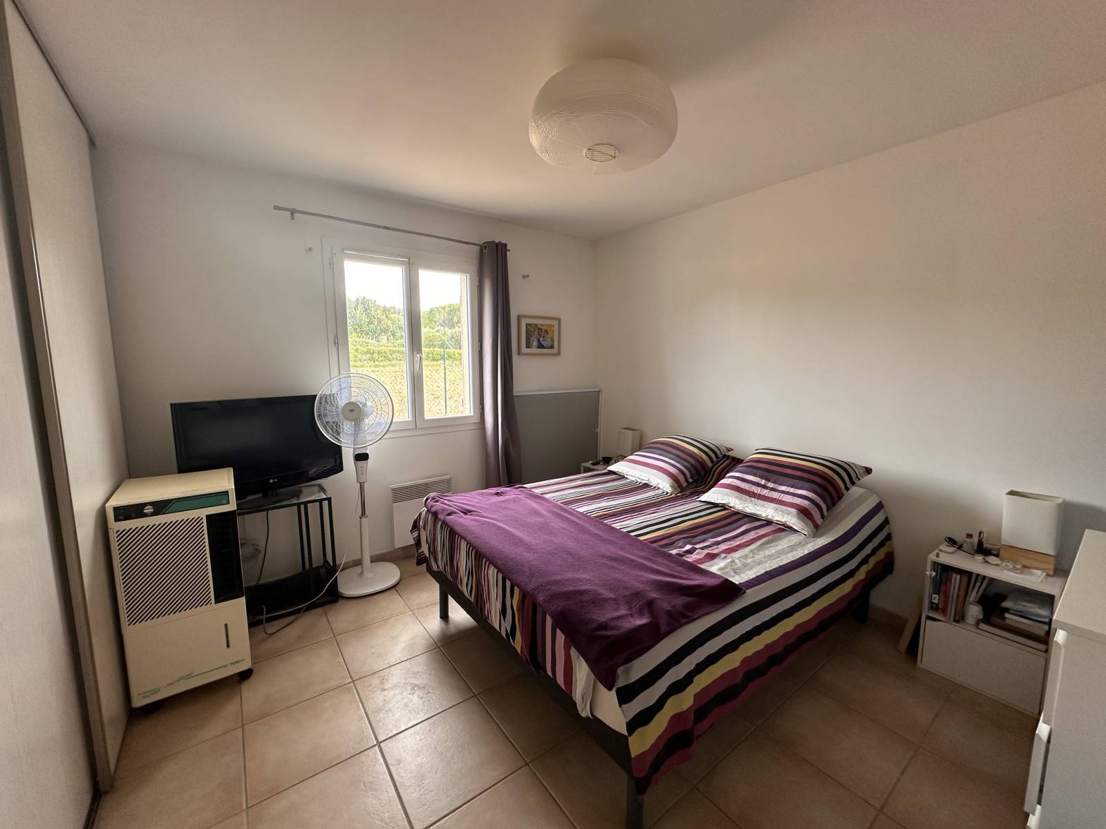 chambre avec rangement