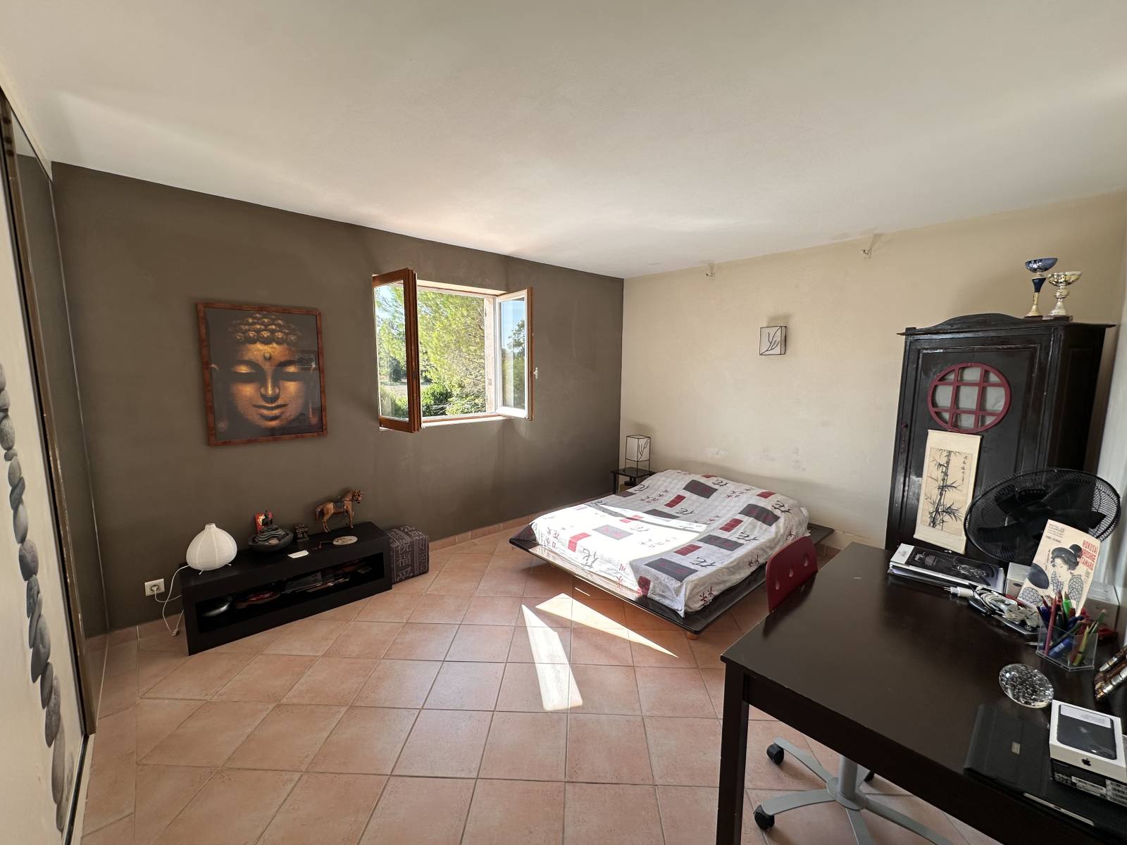 la deuxième chambre de l'étage