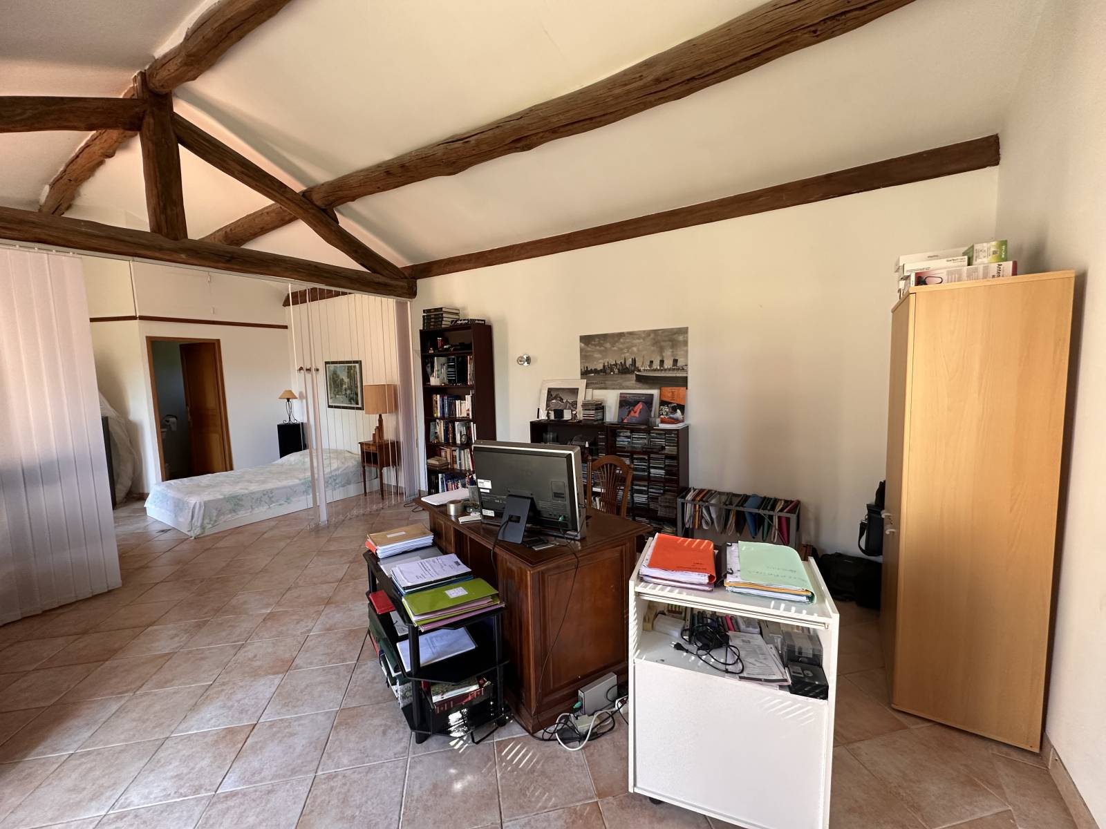 la maisonnette indépendante avec salle d'eau wc et cheminée!