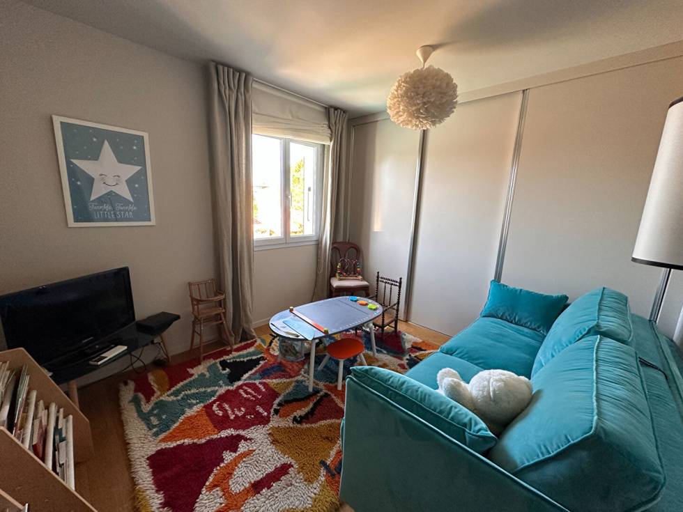 la dernière chambre avec rangement