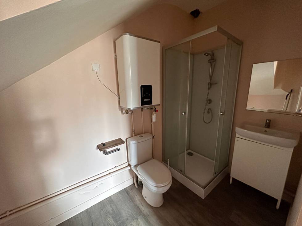 Location Puyricard centre LC Gestion vous propose un studio meublé, libre