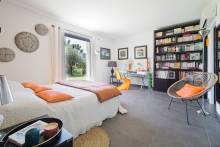 la chambre du rez de chaussée