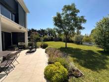 la grande terrasse exposée plein sud