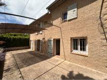 la façade rappelant le bastidon d'origine