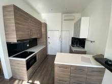 la cuisine entièrement équipée