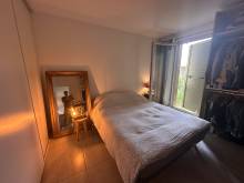 la chambre qui donne directement sur le jardin