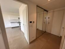 l'entrée et son rangement aménagé