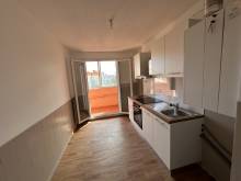 visuel de la cuisine et de ses équipements