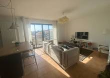 le séjour très ensoleillé avec vue dégagée