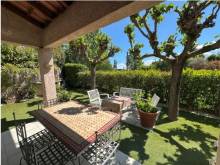 Vue depuis la terrasse en partie couverte