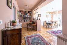 vue sur la partie bureau proche du séjour